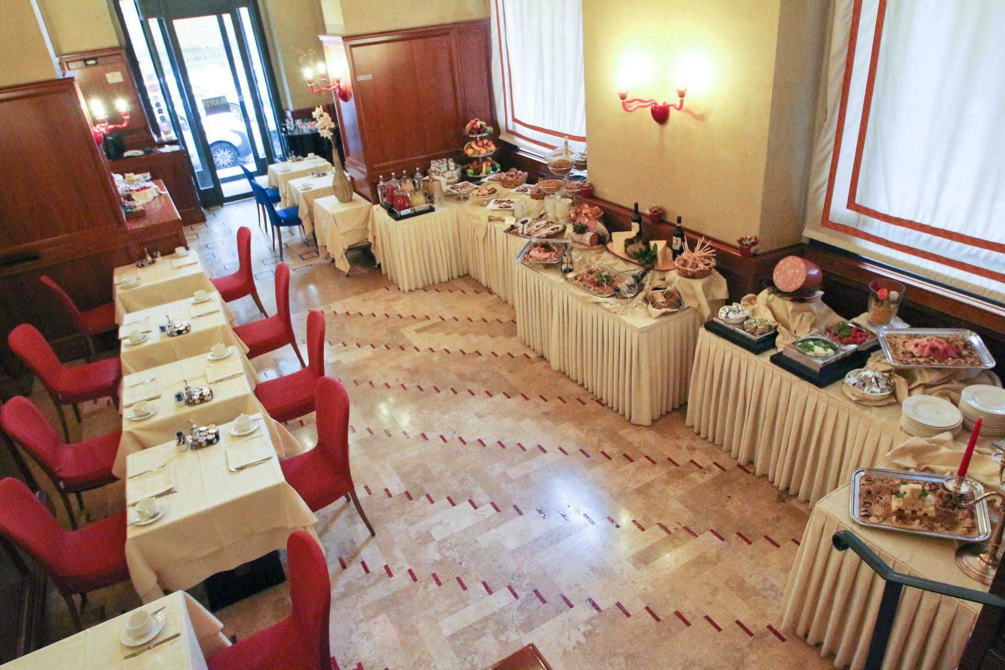Una Hotels Empire Roma Luaran gambar